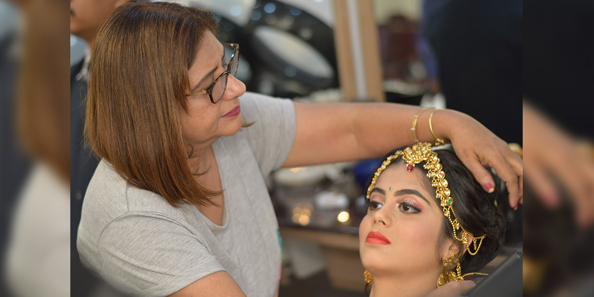 Professional Comprehensive Makeup And Hair Styling Diploma